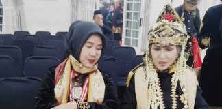 DUA PUSAKA WANITA. DUA PENJAGA PERADABAN.*