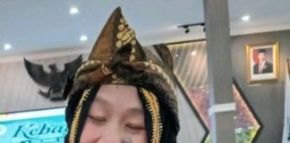 ANI SUHARTINI,M.Pd. BUDAYAWAN LIMBANGAN GARUT JAWA BARAT